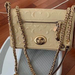 Coach crossbody/ shoulder bag